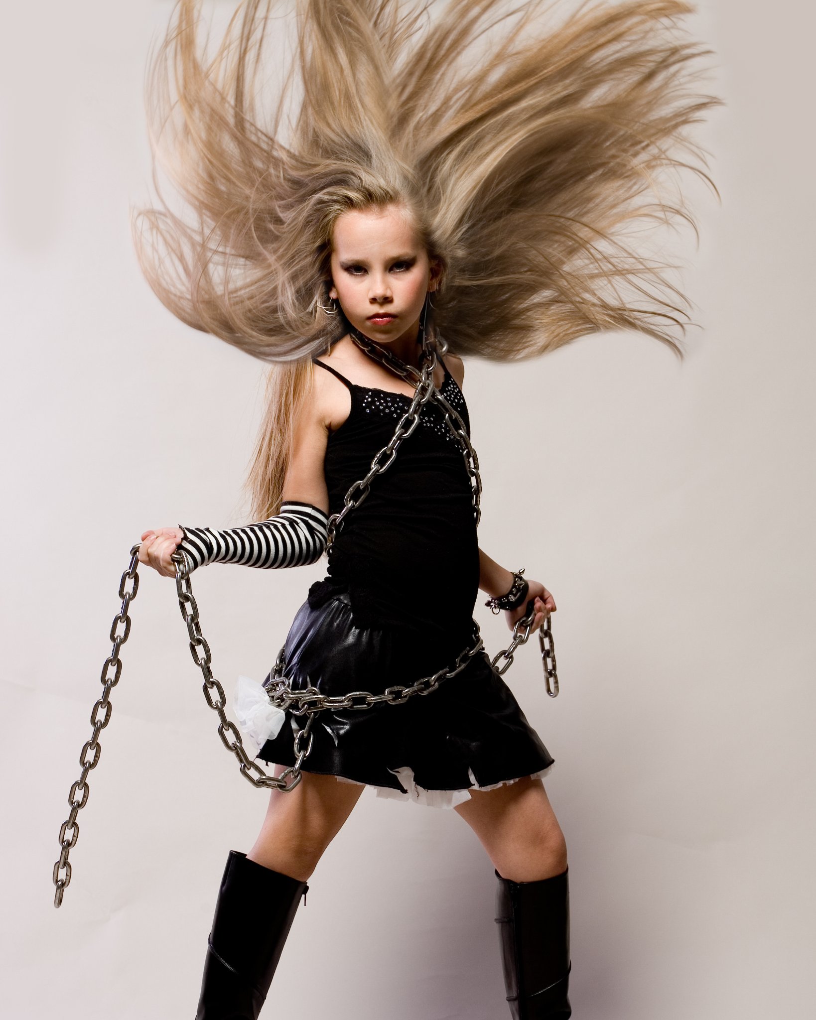 Фото - Сэди Брук: 1638x2048 / 321 Кб