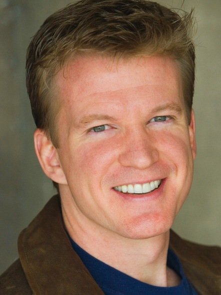 Фото - Грэхэм Кларк: 442x589 / 41 Кб