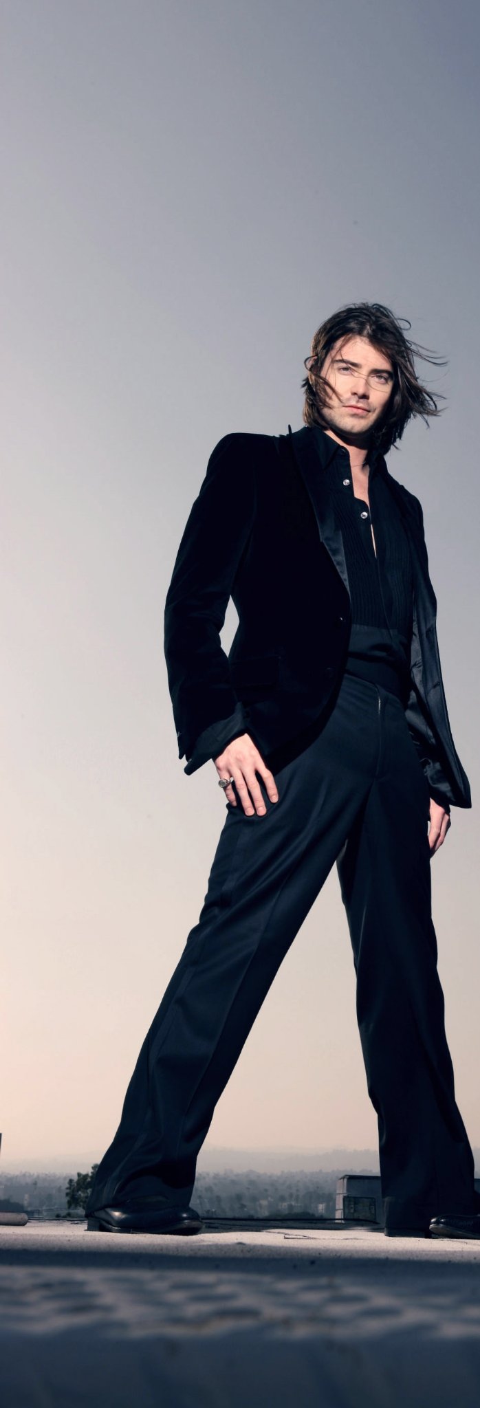 Фото - Виктор Кубичек: 698x2048 / 100 Кб