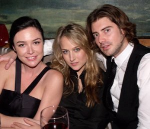 Фото - Виктор Кубичек: 300x259 / 20 Кб