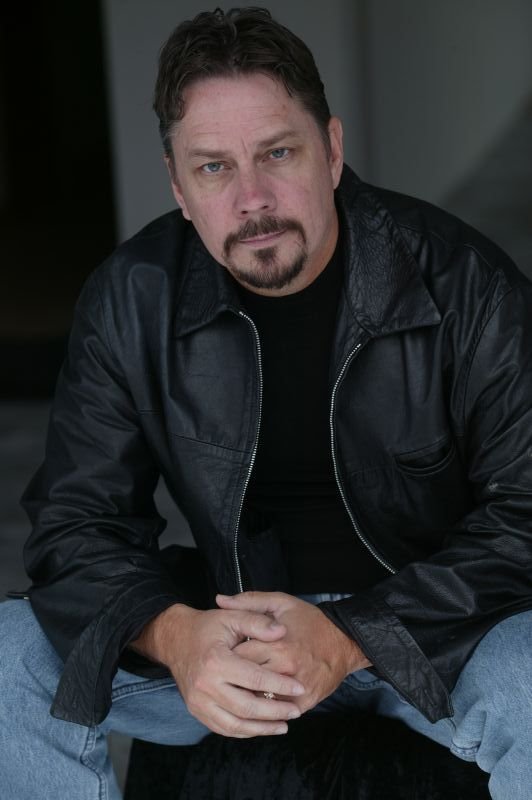 Фото - Тони Ботторф: 532x800 / 48 Кб