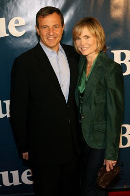 Фото - Роберт А. Айгер: 265x400 / 19 Кб