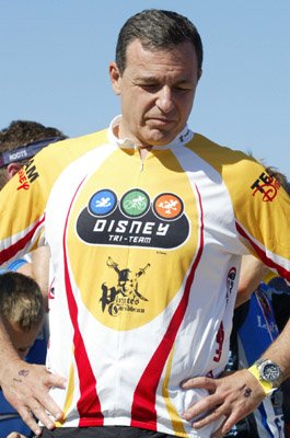 Фото - Роберт А. Айгер: 265x400 / 31 Кб