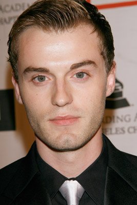 Фото - Эдин Гали: 267x400 / 22 Кб