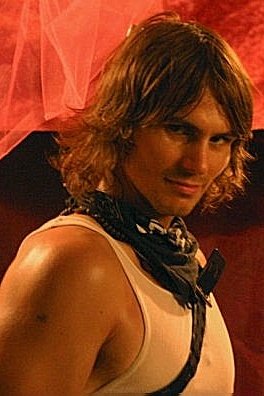 Фото - Нико Ред Стар: 264x396 / 26 Кб