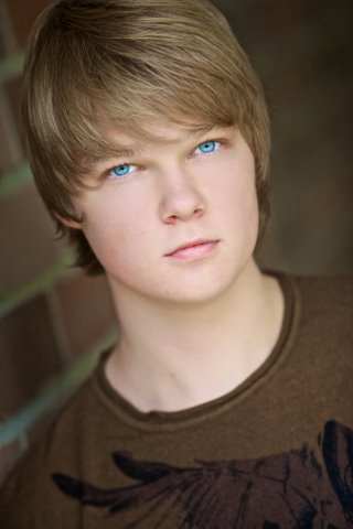 Фото - Остин Андерсон: 320x480 / 21 Кб