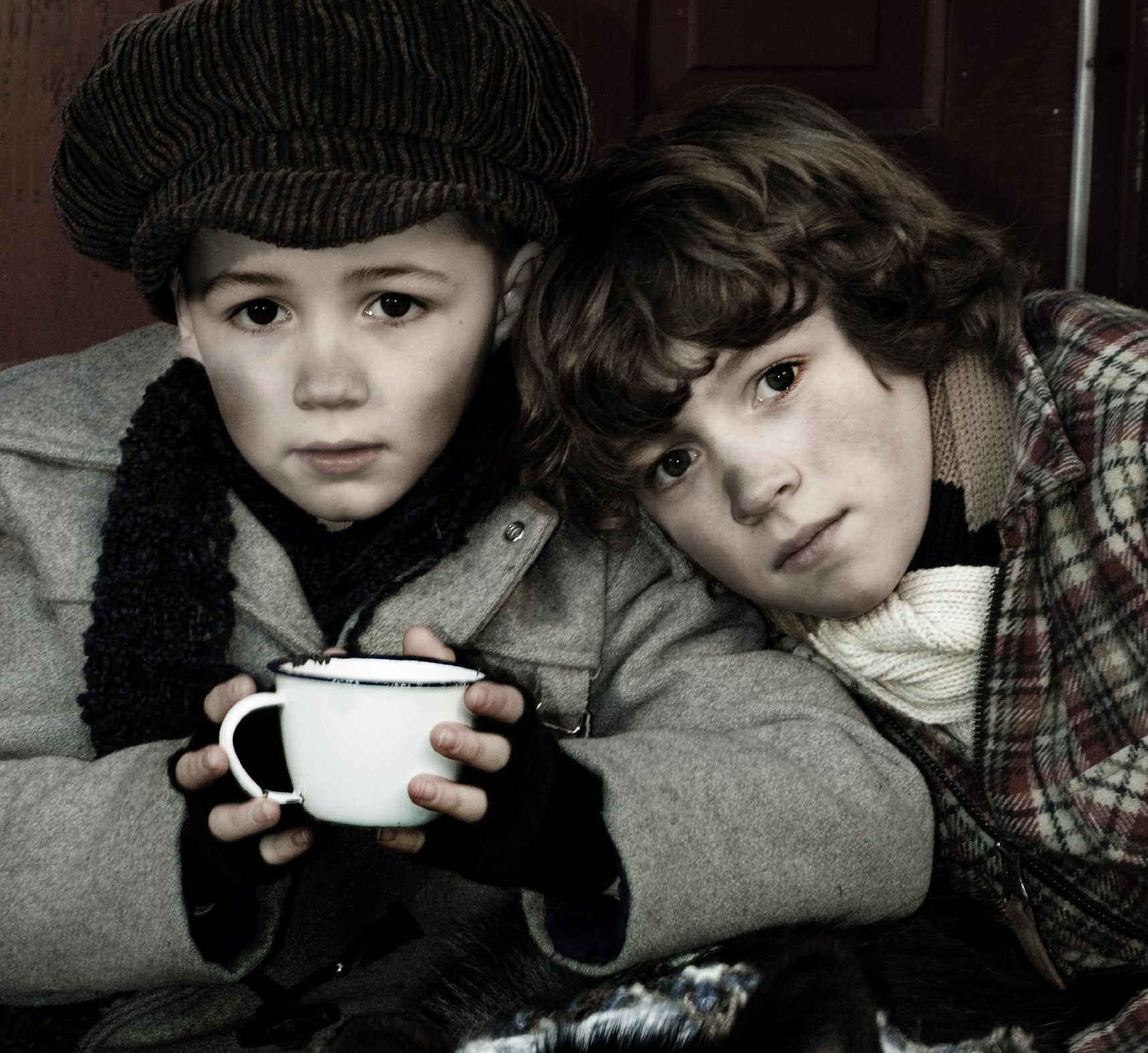 Фото - Сет Исаак Джонсон: 1716x1574 / 404 Кб