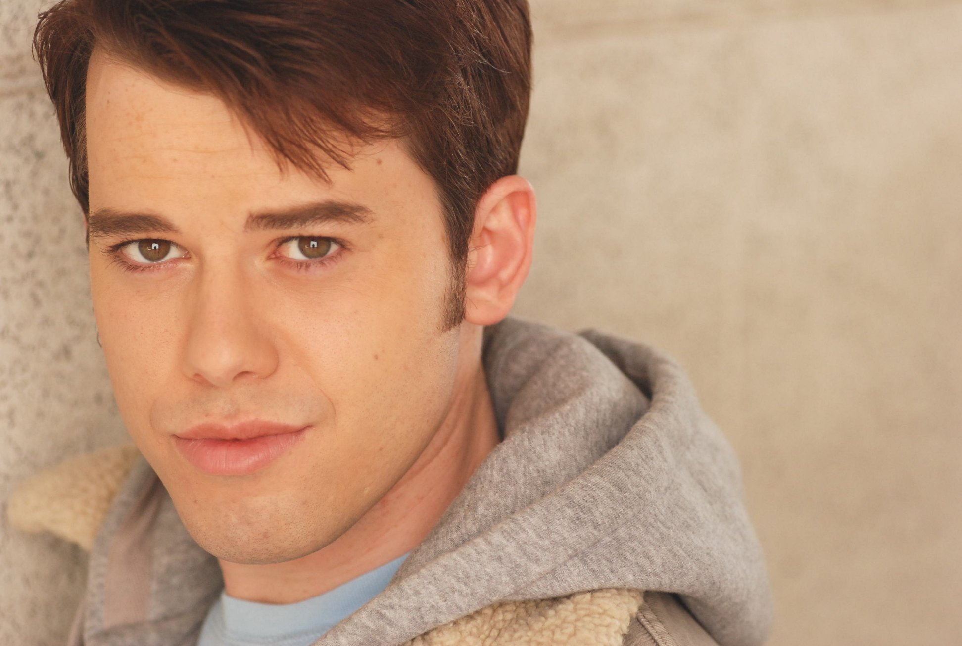 Фото - Шон Грейди: 1944x1305 / 247 Кб