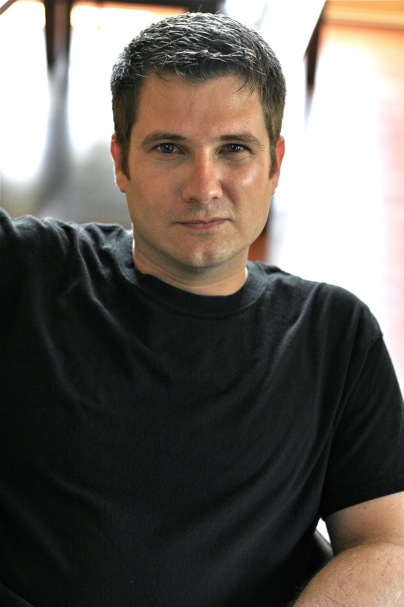 Фото - Брэндон Ноак: 1365x2048 / 363 Кб