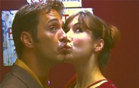 Фото - Джейсон Пристли: 285x180 / 11 Кб