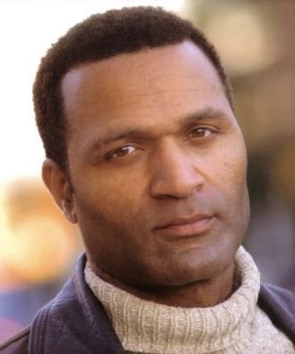 Фото - Е. Милтон Уилер: 329x394 / 20 Кб