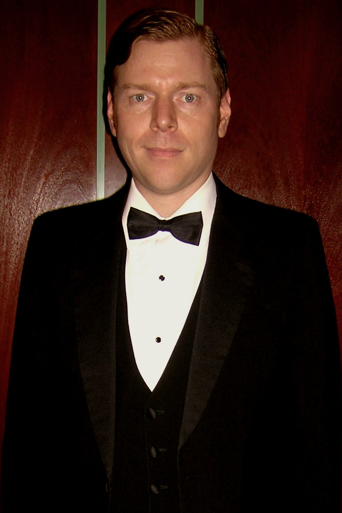 Фото - Тодд Фредерикс: 1200x1800 / 175 Кб