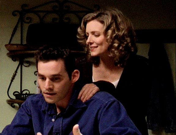 Фото - Кристин Сазерленд: 575x441 / 41 Кб