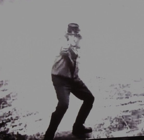 Фото - Кристиан Вольф-Ля'Мой: 555x540 / 23 Кб