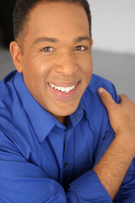 Фото - Бобби Риверс: 450x675 / 42 Кб