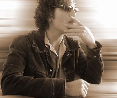 Фото - Джереми Кастен: 379x319 / 22 Кб