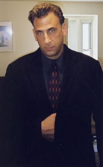 Фото - Крэйг Цуккеро: 350x565 / 21 Кб