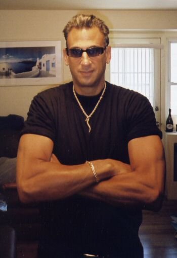 Фото - Крэйг Цуккеро: 350x509 / 24 Кб