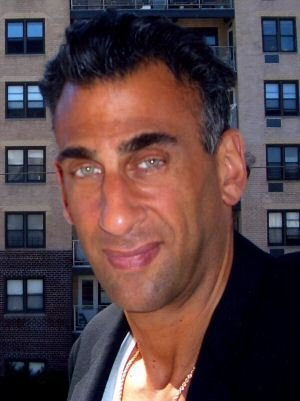 Фото - Крэйг Цуккеро: 300x401 / 24 Кб