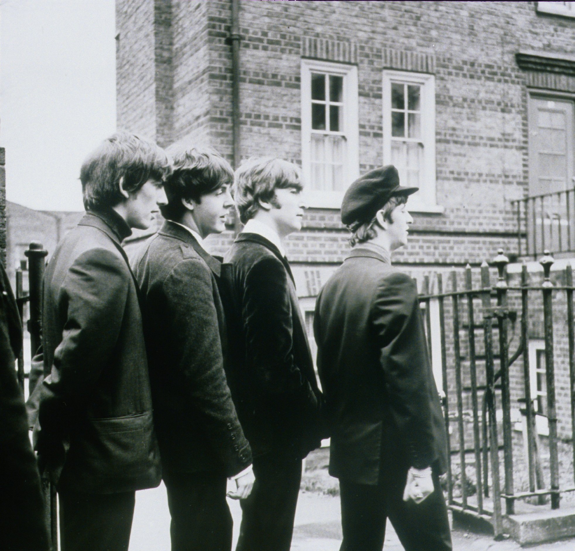 Фото - Пол МакКартни: 1965x1885 / 535 Кб