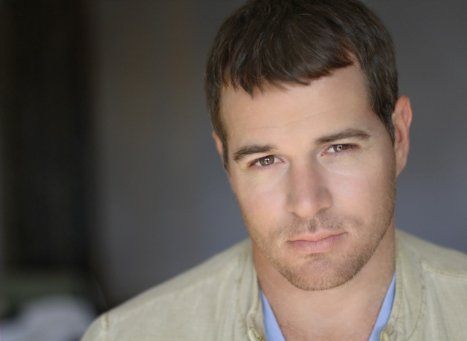 Фото - Дерек Филлипс: 467x341 / 17 Кб