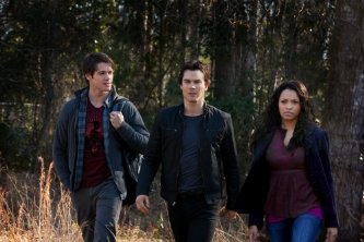 Фото - Стивен Р. МакКуин: 333x222 / 20 Кб