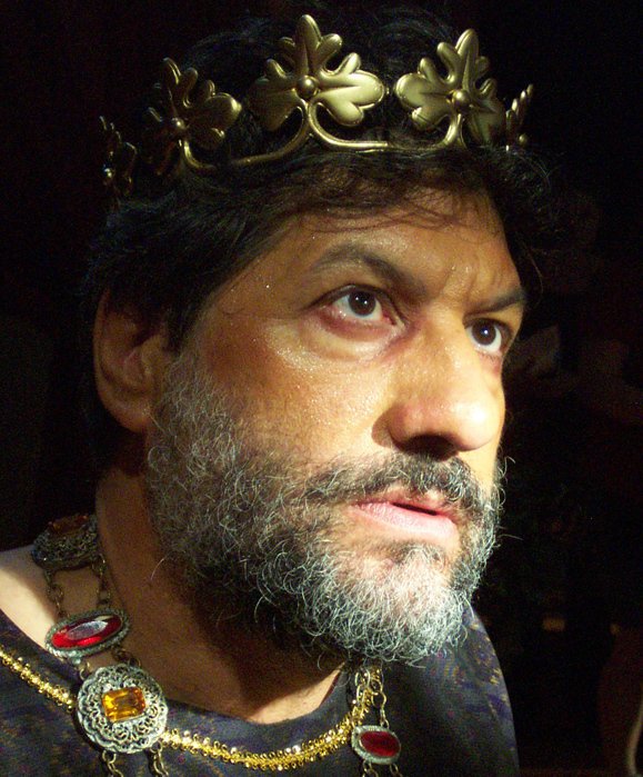 Фото - Майкл де Нола: 579x699 / 95 Кб