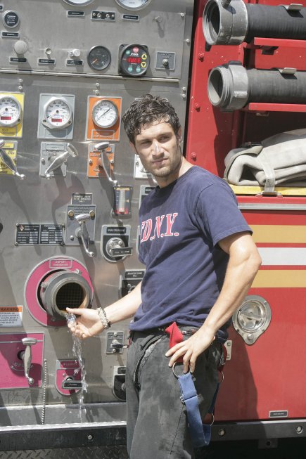 Фото - Майк Ломбарди: 435x653 / 69 Кб