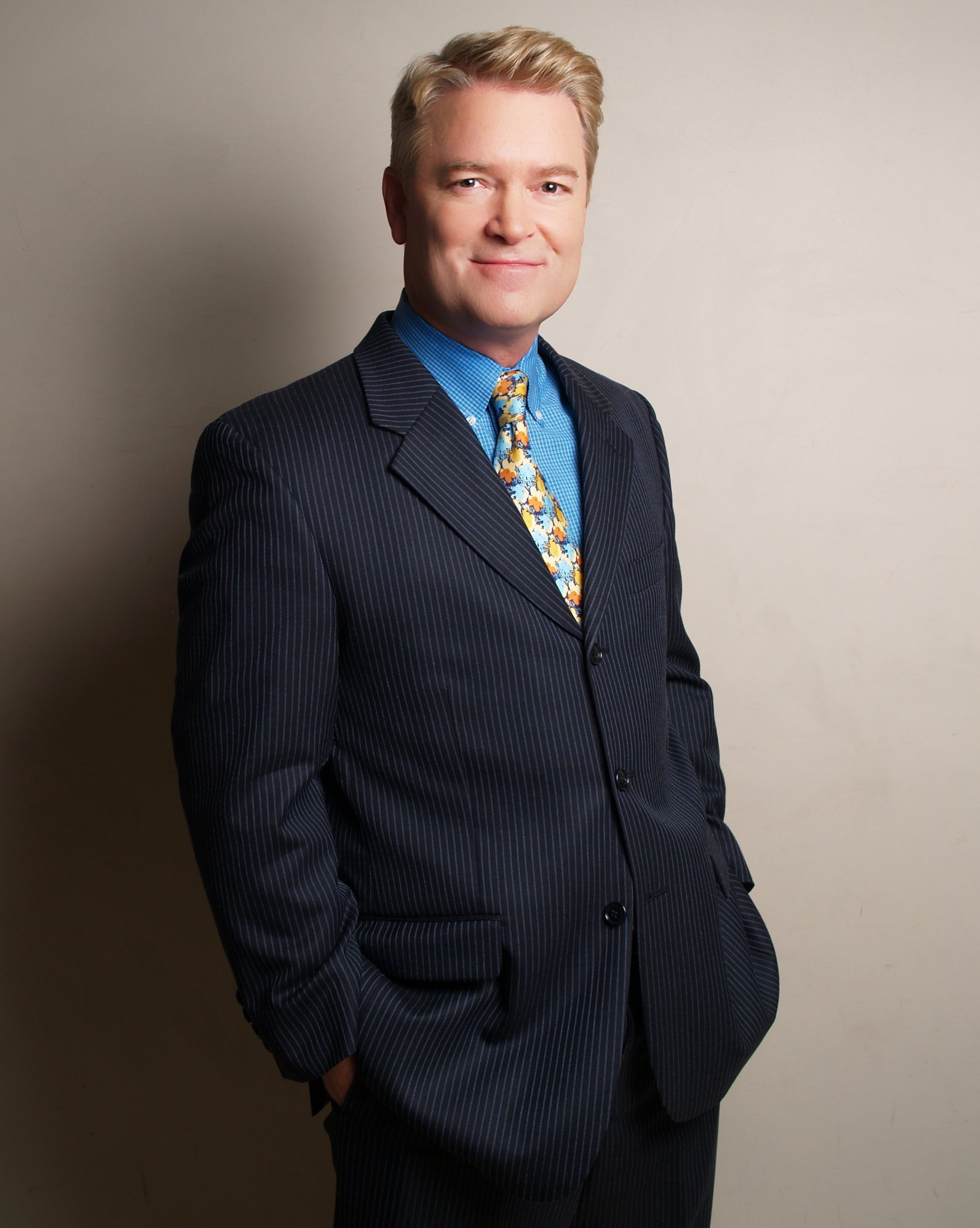 Фото - Рой Уильям Гарднер: 1635x2048 / 315 Кб