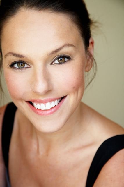 Фото - Софи Катинис: 426x639 / 29 Кб