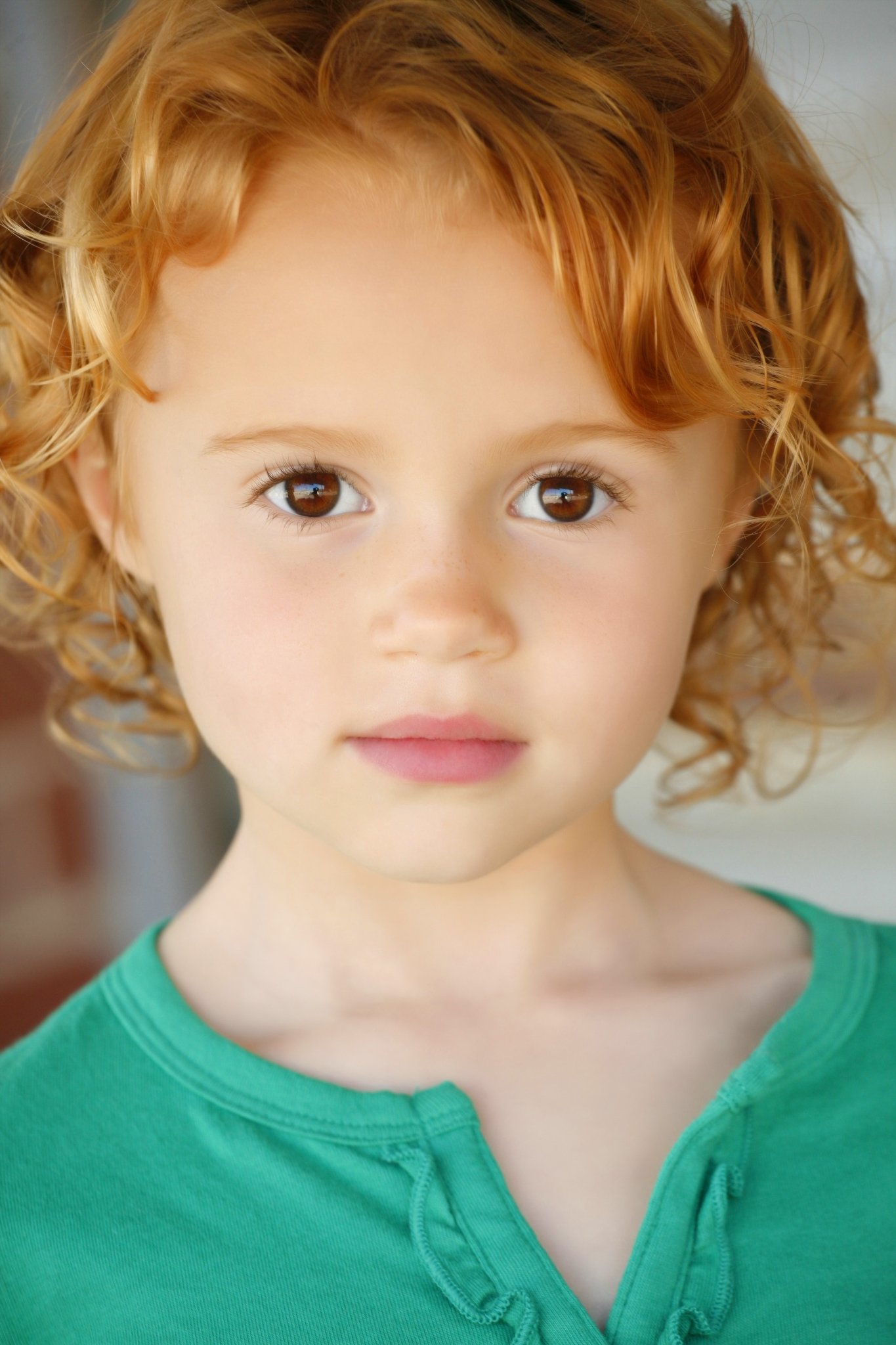 Фото - Мэгги Джонс: 1365x2048 / 268 Кб