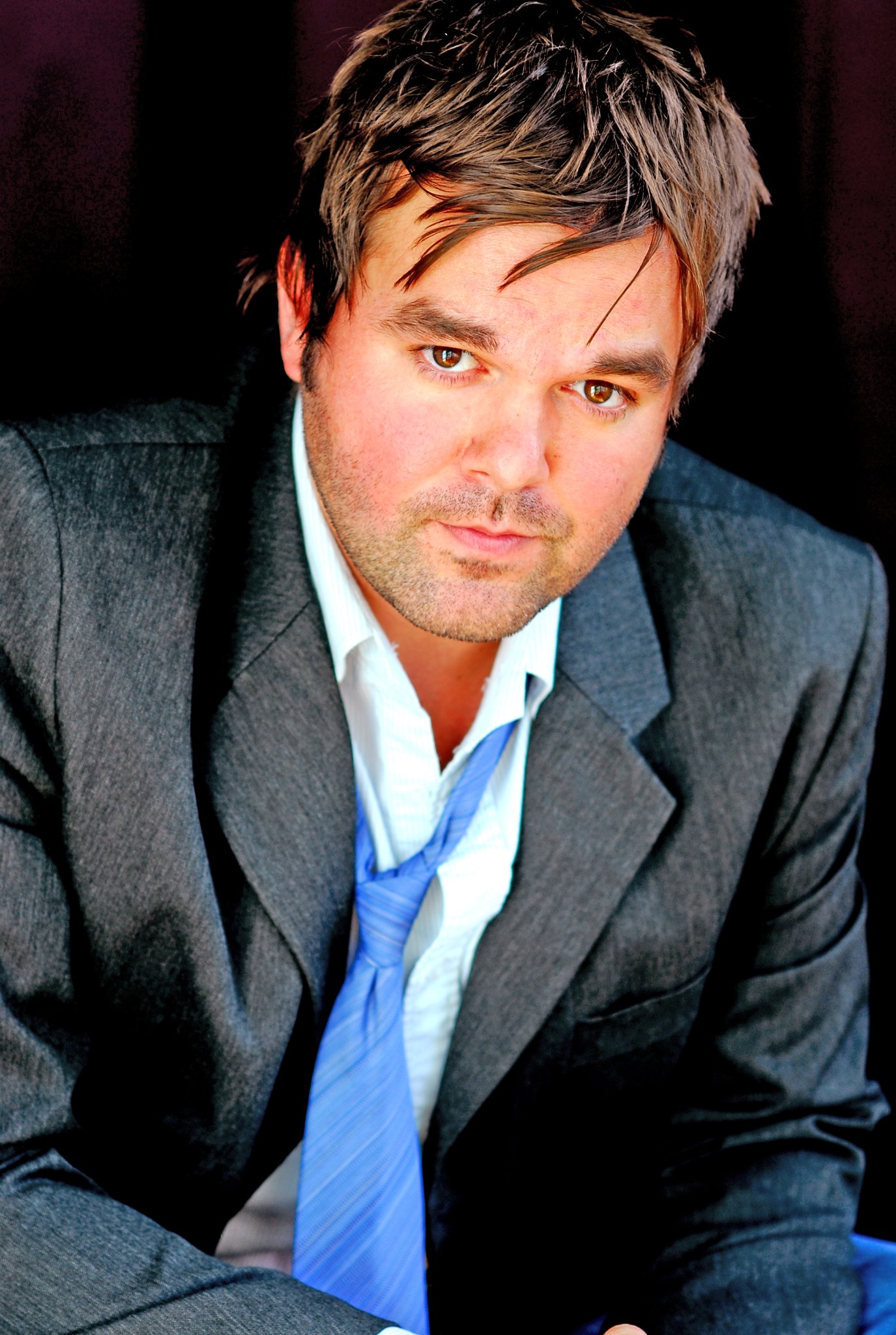 Фото - Кевин Уитли: 1375x2048 / 426 Кб