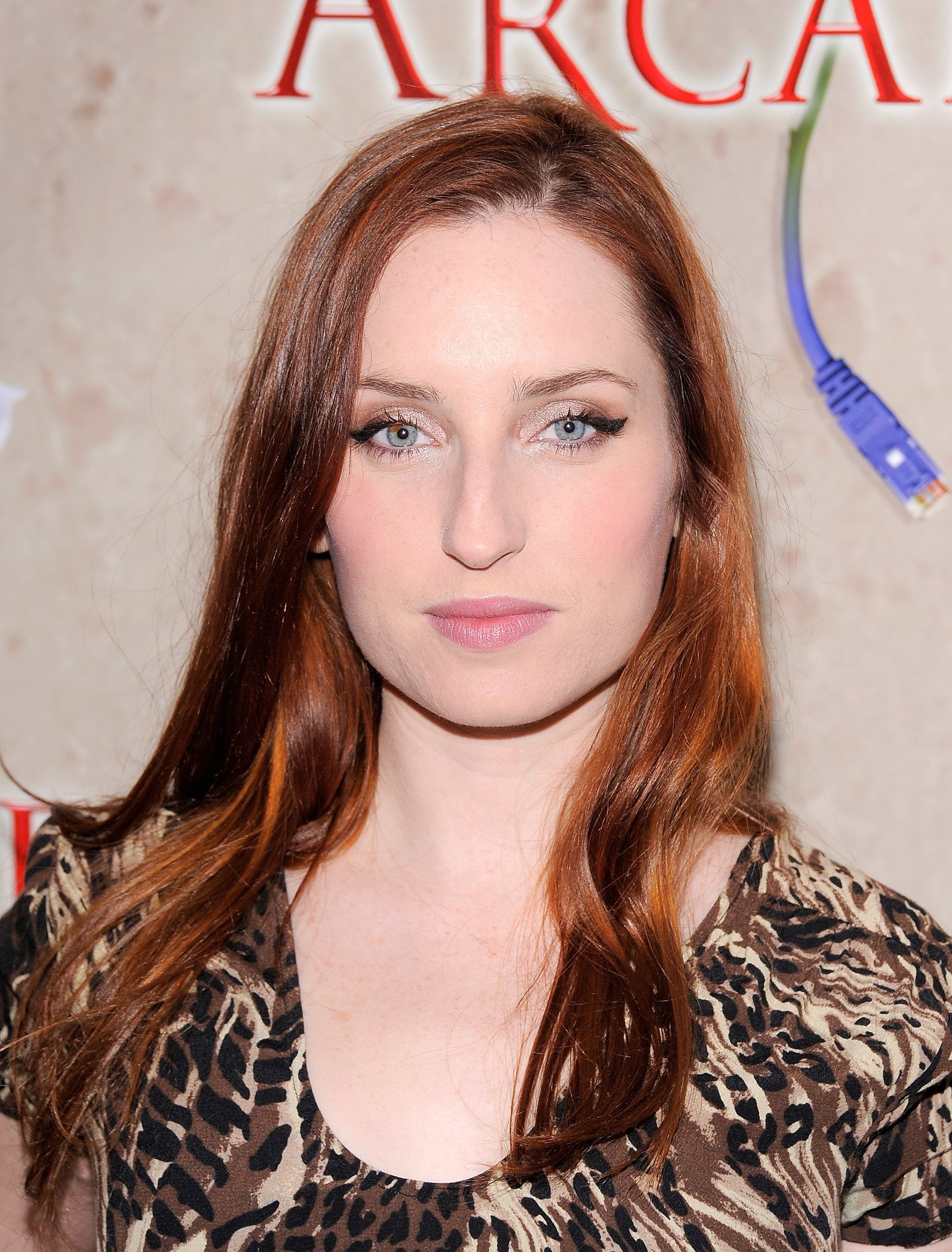 Фото - Зои Листер Джонс: 1558x2048 / 699 Кб