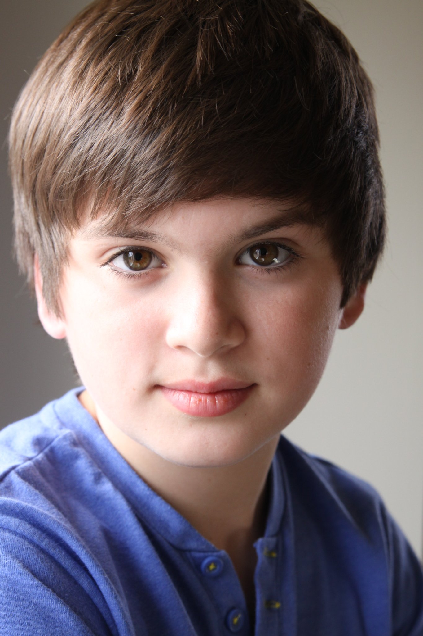 Фото - Тео Стивенсон: 1365x2048 / 303 Кб