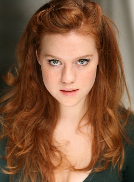 Фото - Кирсти Мэтер: 430x584 / 41 Кб