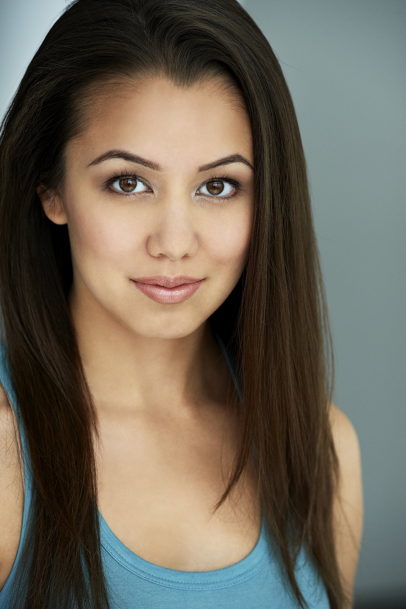 Фото - Луиза Д'Оливейра: 1365x2048 / 389 Кб