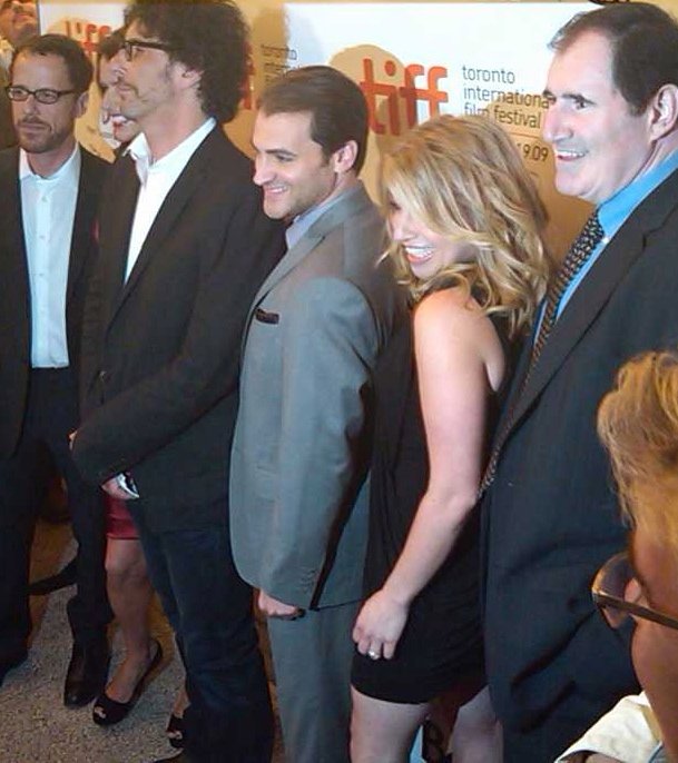 Фото - Сари Ленник: 609x686 / 72 Кб