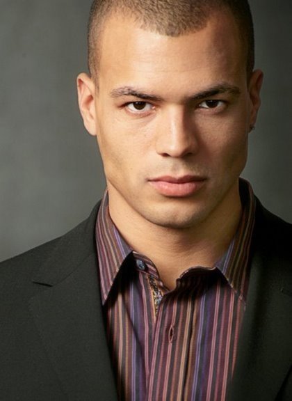 Фото - Итан Стоун: 420x576 / 33 Кб