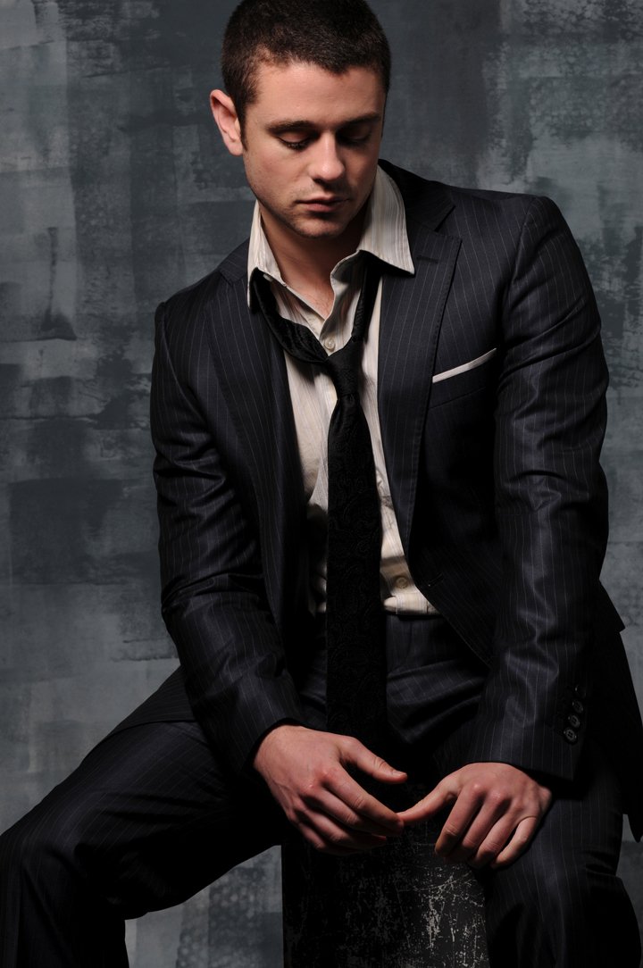 Фото - Ник Терстон: 720x1084 / 101 Кб