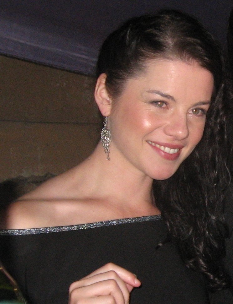 Фото - Джессика Грейс Смит: 744x968 / 107 Кб