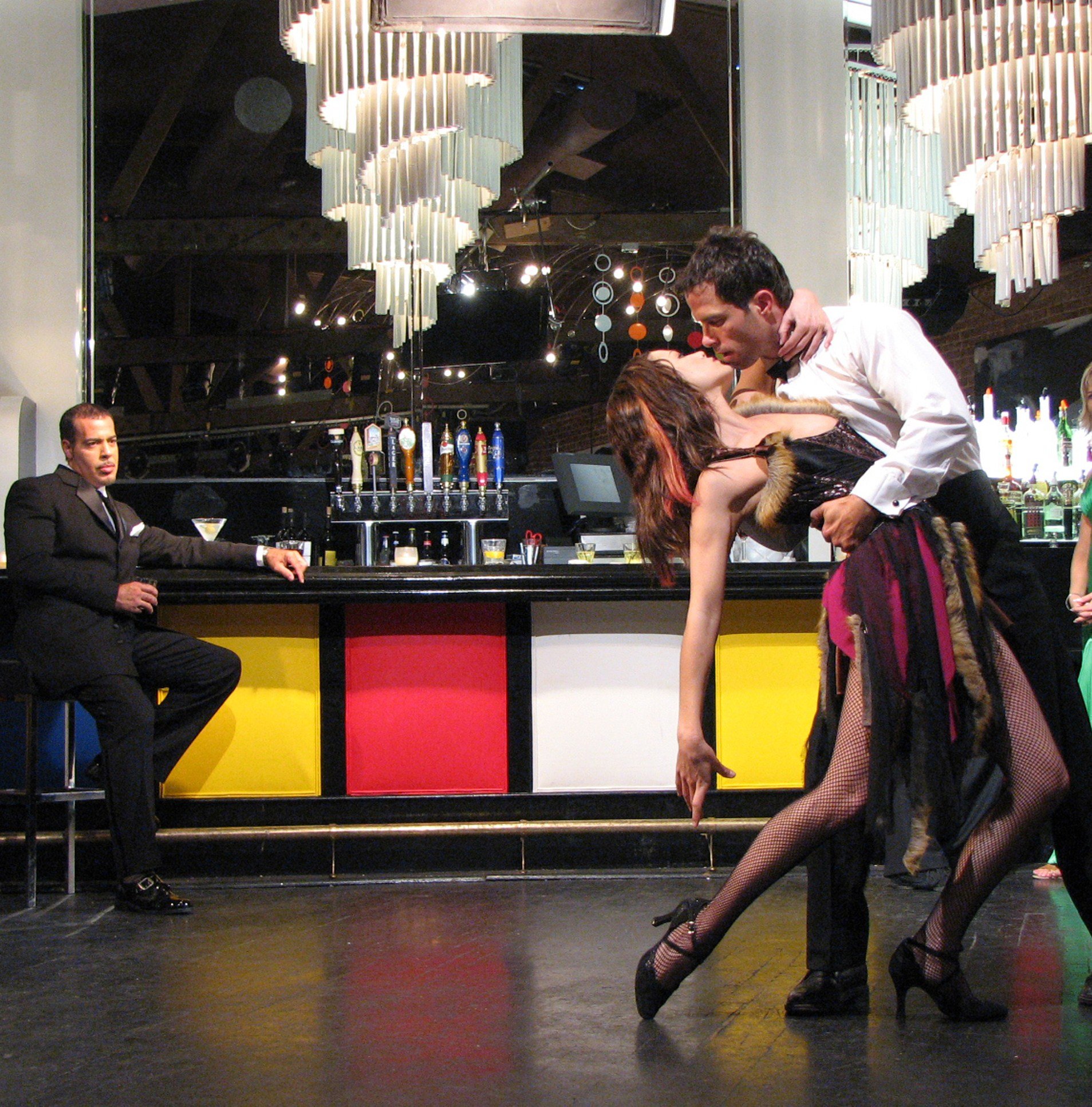 Фото - Роберто Санчес: 1907x1932 / 754 Кб