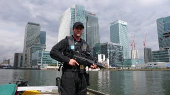 Фото - Кристиан Блэк: 339x190 / 17 Кб