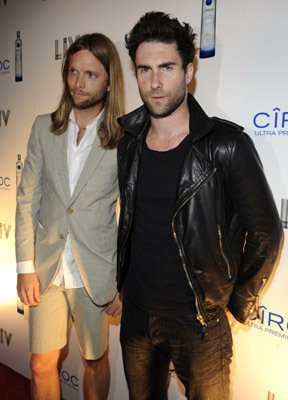 Фото - Адам Левин: 288x400 / 24 Кб