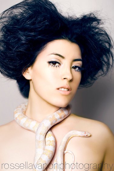 Фото - Эмма Лок: 376x564 / 41 Кб