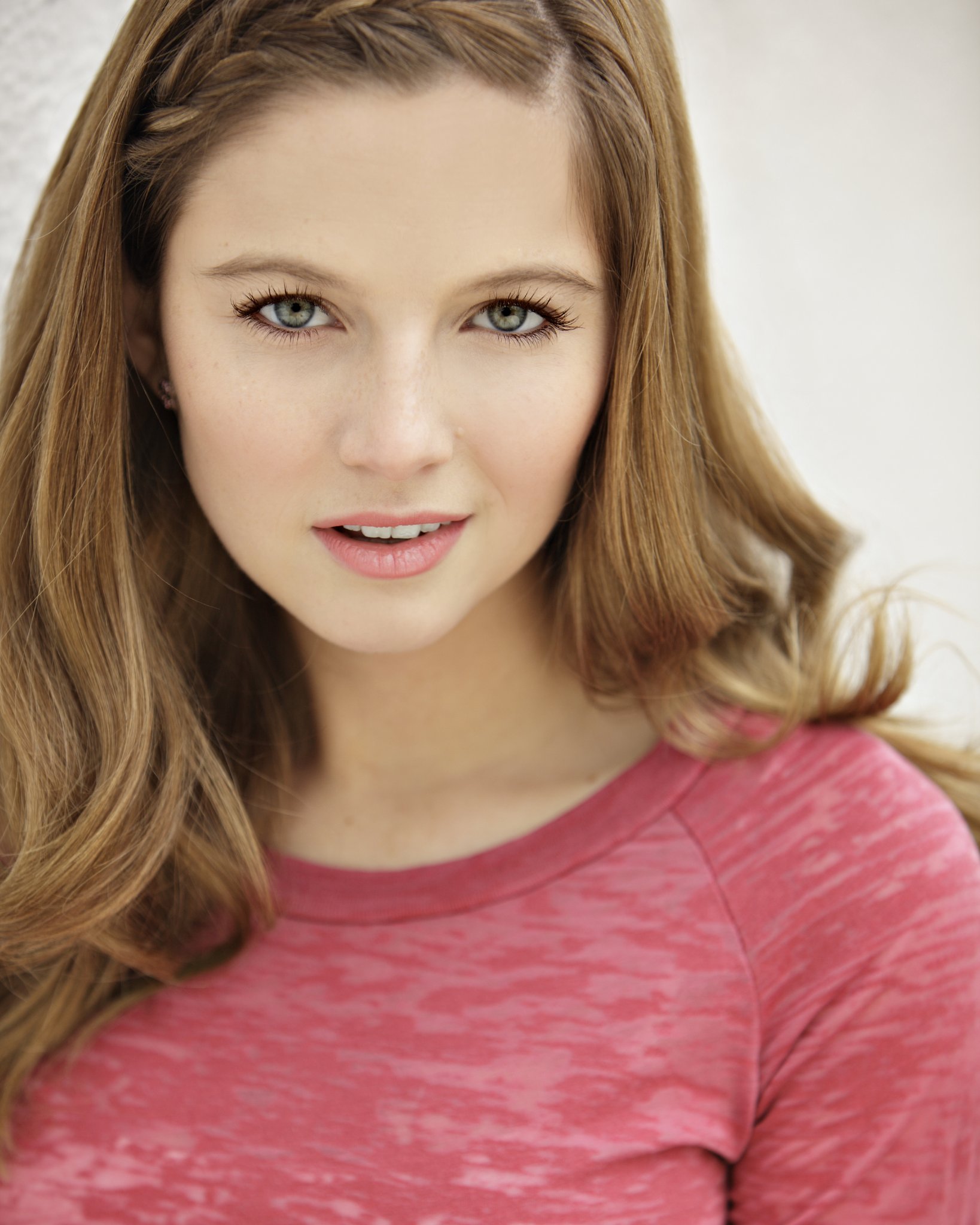 Фото - Тесс Аллен: 1638x2048 / 307 Кб