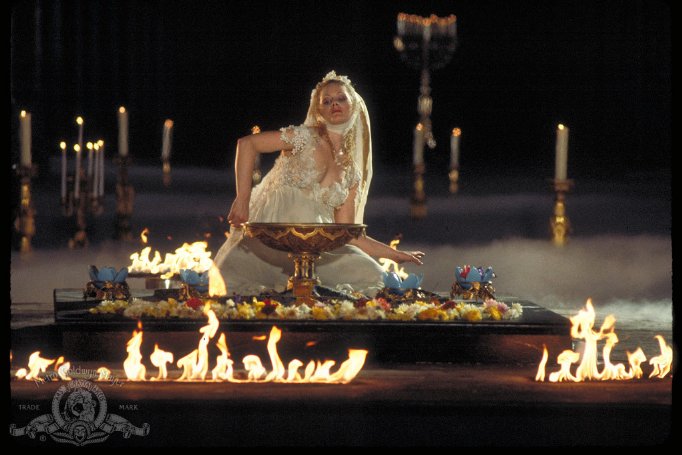 Фото - Беверли Д'Анджело: 682x455 / 57 Кб