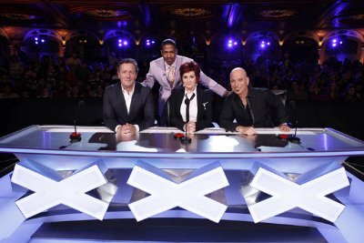 Фото - Шэрон Осборн: 400x267 / 29 Кб