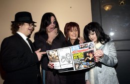 Фото - Шэрон Осборн: 261x170 / 14 Кб