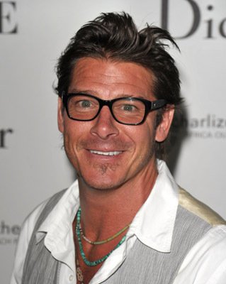 Фото - Тай Пеннингтон: 319x400 / 24 Кб