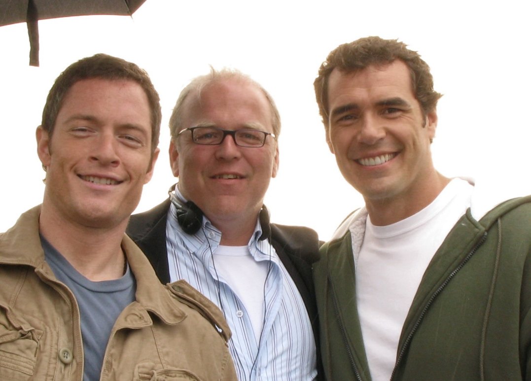 Фото - Гари Харви: 1077x773 / 101 Кб